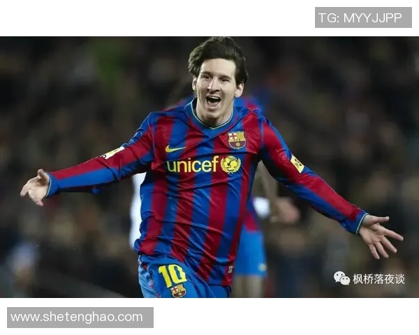 梅西足球明星人偶视频揭秘球场背后的精彩瞬间与感人故事